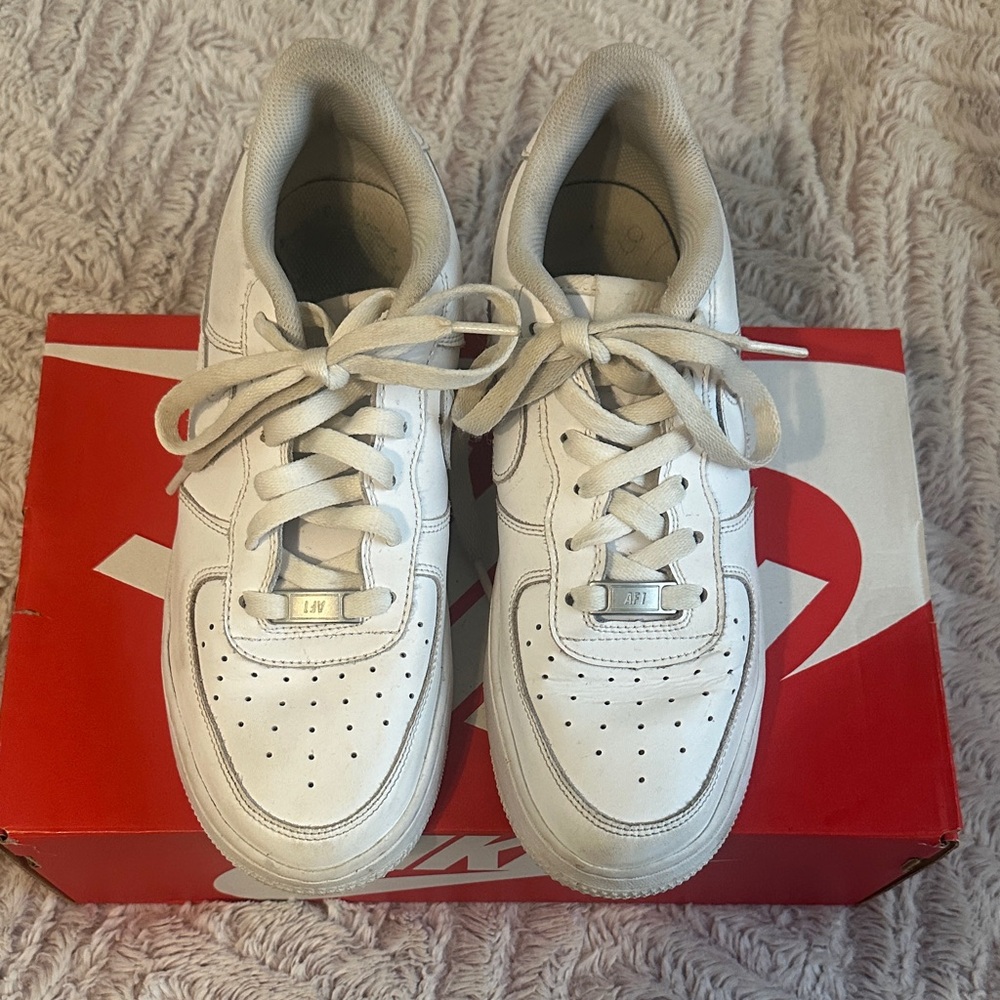 Nike White Leather Sneakers